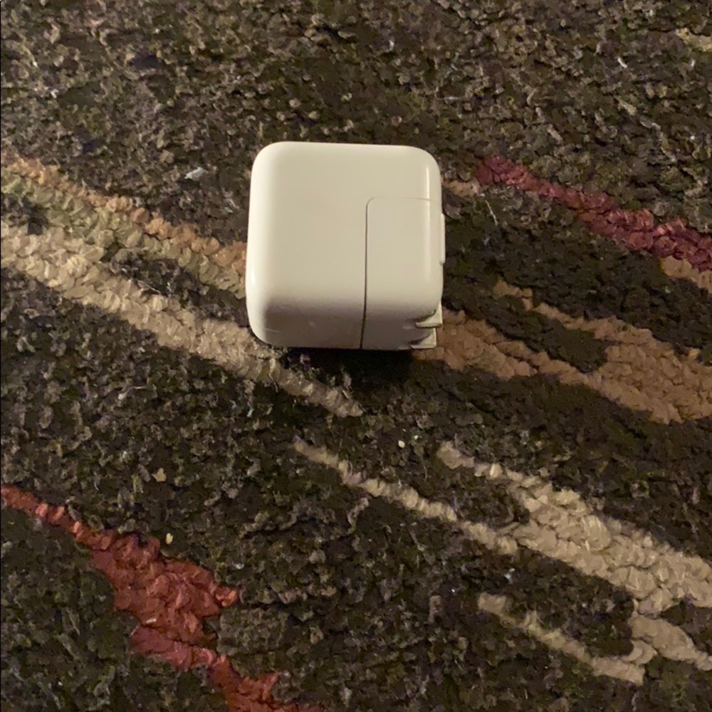 Apple 12w power adapter